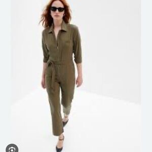 Gap TENCEL long sleeve Jumpsuit